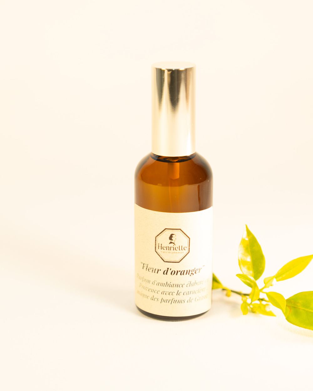 Vaporisateur d'ambiance Fleur d'Oranger 100 ml, spray d'ambiance artisanal, parfum d'intérieur Henriette, fabriquée à la main en Provence : Fleur d'Oranger ✨ Un parfum lumineux, doux et envoûtant.